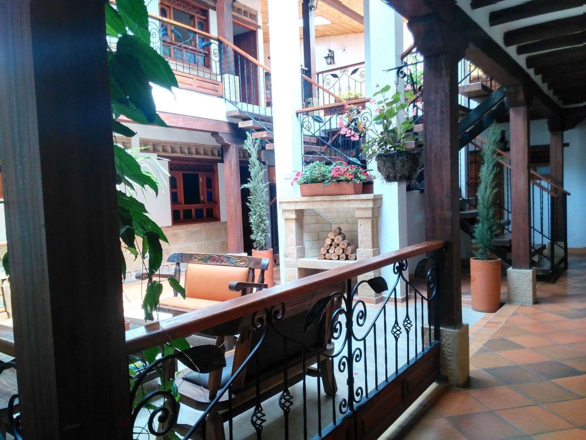 Hotel Jardines De La Villa 莱瓦镇 外观 照片